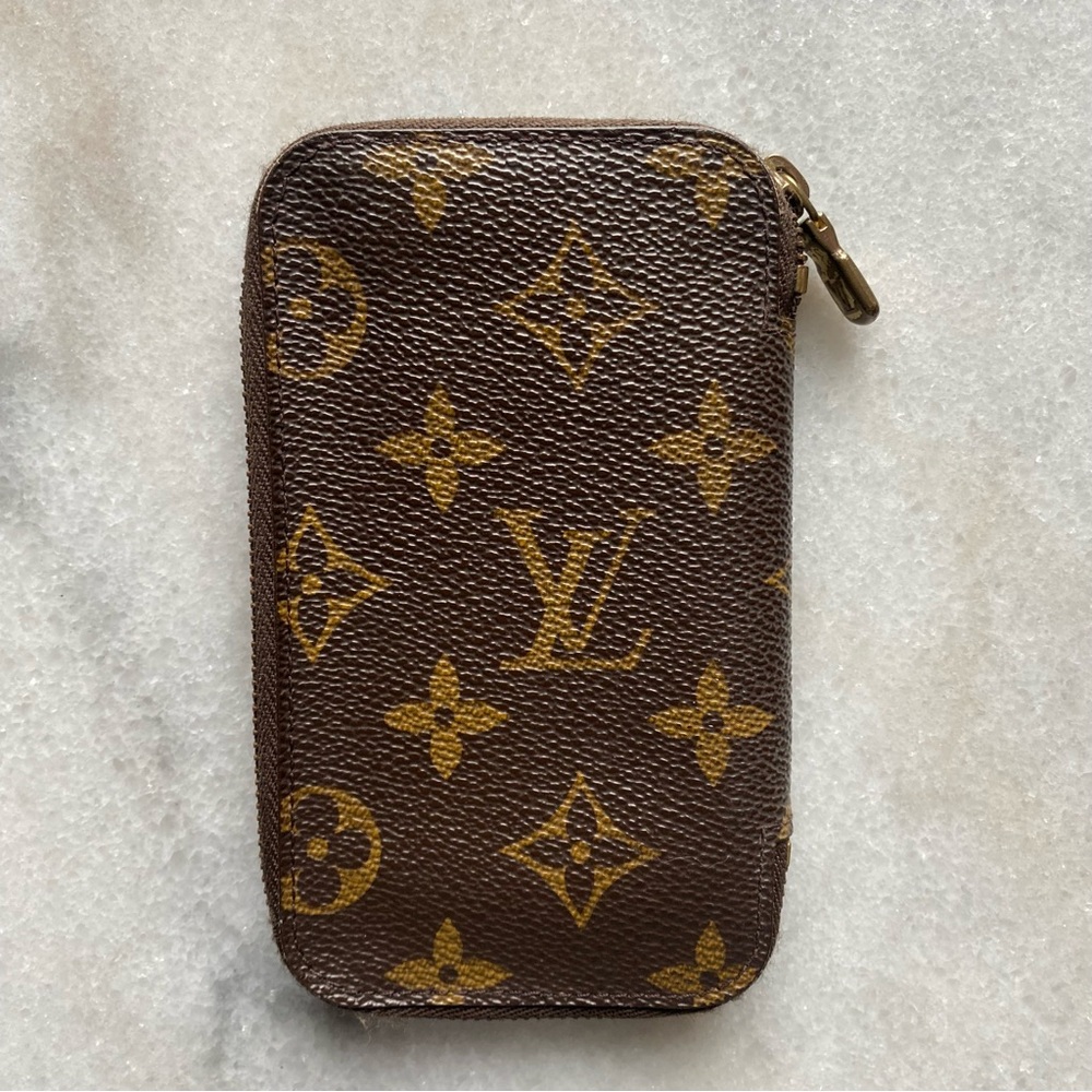 Louis Vuitton Monogram Zip Around Multicles 6 Key Holder